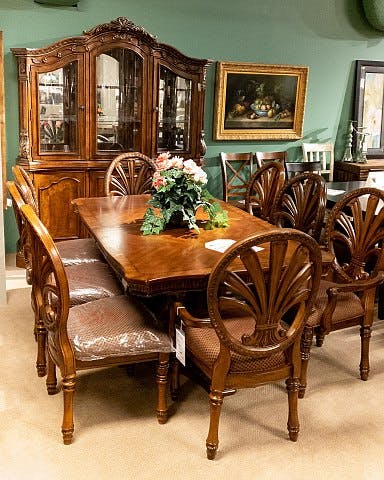 Clearance Fiore Furniture Company Altoona Pennsylvania 16602 Beautiful Formal Dining Room Set With 8 Chairs 4499